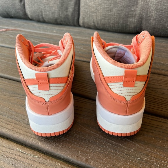 𝐍𝐈𝐊𝐄 𝐃𝐮𝐧𝐤 𝐇𝐢𝐠𝐡 𝐔𝐩 𝐖𝐨𝐦𝐞𝐧'𝐬 𝐒𝐧𝐞𝐚𝐤𝐞𝐫𝐬 - Picture 9 of 16